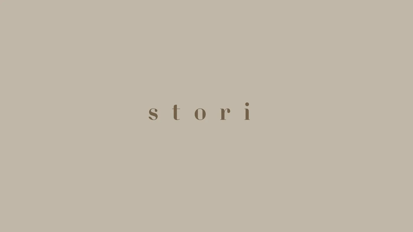 Stori logotype, butterscotch on bronze